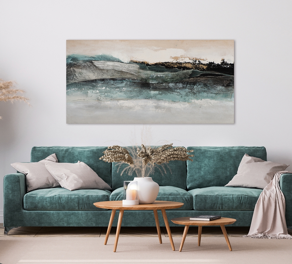 Abstracte schildering met zachte tinten turquoise, bruin en zwart, die een golvende textuur creëert op een beige achtergrond.
