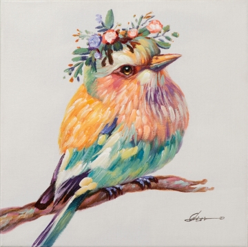 Kleurrijke vogel met een bloemenkrans, schitterend geschilderd in levendige tinten oranje, groen en blauw, zittend op een tak.