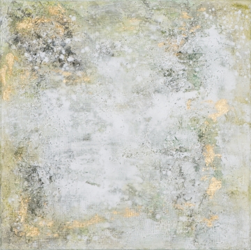 Abstracte kunst met een lichte achtergrond in grijs en wit, verrijkt met subtiele gouden accenten en groene tinten.