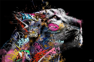 Graffiti-stijl afbeelding van een panterkop met heldere kleuren, lippenstift, en teksten zoals "Love is You" en "Technology".