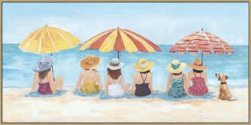 Zeven vrouwen met hoeden zitten op het strand onder kleurrijke parasols, met een hondje dat hen vrolijk gezelschap houdt.