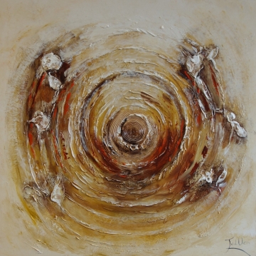 Abstracte schildering met grijze, gele en oranje tinten, verweven in dynamische penseelstreken en textuur.