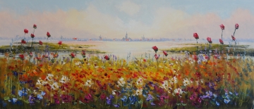 Kleurrijke bloemenweide met gele, rode, paarse en witte bloesems tegen een zachtblauwe lucht in abstracte stijl.