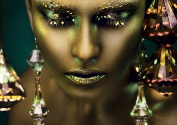 Beautiful woman op glas 70x100