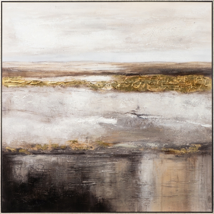 Abstracte schilderkunst met zachte tinten grijs, beige en een gouden accent, die een rustige, golvende horizon oproept.