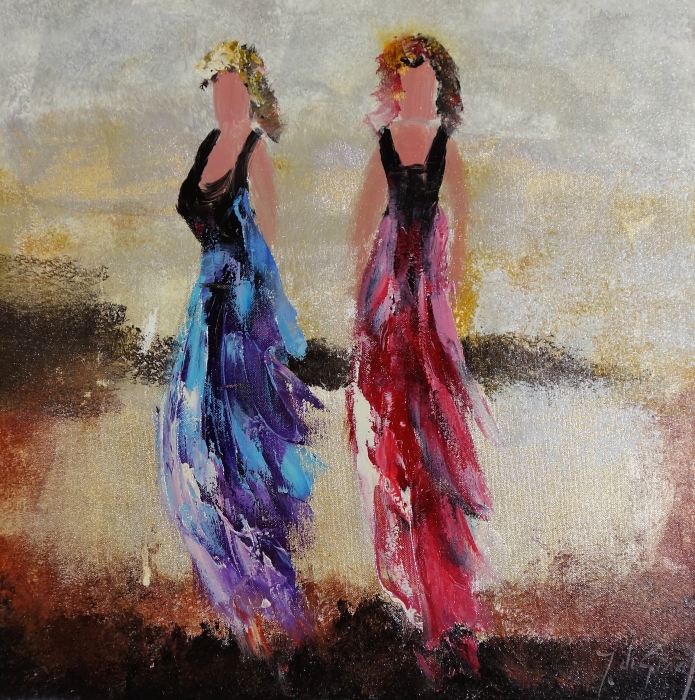Twee abstracte vrouwen in kleurrijke jurken, één in blauw en de ander in rood, staan tegen een gouden achtergrond. Twee abstracte vrouwen in kleurrijke jurken, één in blauw en de ander in rood, staan tegen een gouden achtergrond.