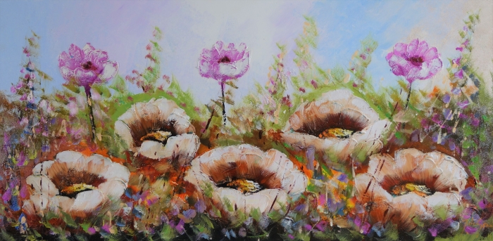 Kleurrijke abstracte weergave van bloemen in verschillende tinten roze en wit, omringd door groen en paarse accenten.