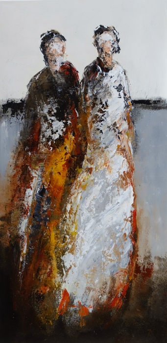 Twee abstracte figuren in een warme kleurenmix van bruin, oranje en wit, met een neutrale achtergrond. Twee abstracte figuren in een warme kleurenmix van bruin, oranje en wit, met een neutrale achtergrond.