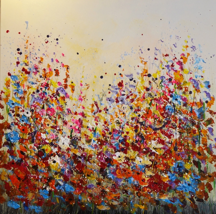 Vibrerende abstracte bloemenweide met felle kleuren zoals roze, blauw, oranje en wit, tegen een lichte achtergrond. Vibrerende abstracte bloemenweide met felle kleuren zoals roze, blauw, oranje en wit, tegen een lichte achtergrond.