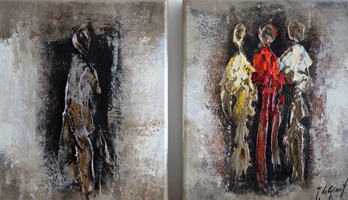 Abstracte schildering met een donkere figuur aan de linkerzijde en drie kleurrijke figuren in geel, rood en wit rechts, textuur rijk. Abstracte schildering met een donkere figuur aan de linkerzijde en drie kleurrijke figuren in geel, rood en wit rechts, textuur rijk.